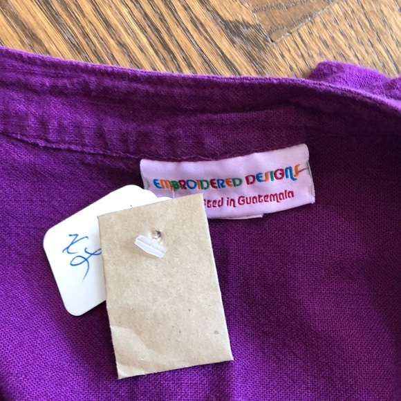 NWT Embroidered Designs handcrafted tunic top - Picture 5 of 6